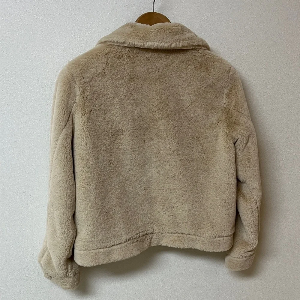 BKE Light Tan Faux Fur Jacket - women’s size Small